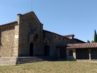 14세기에 건축된 곳으로 1907년에 복원되었다. 